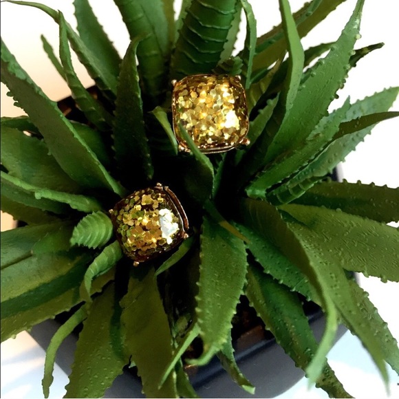 New Square Gold Glitter Studs - Picture 4 of 5